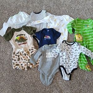 ⭐ Lot of boys / gender neutral 6-9month clothes